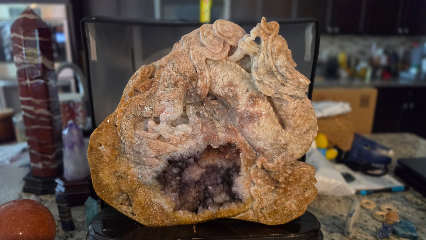 Indiana geode dragon carving