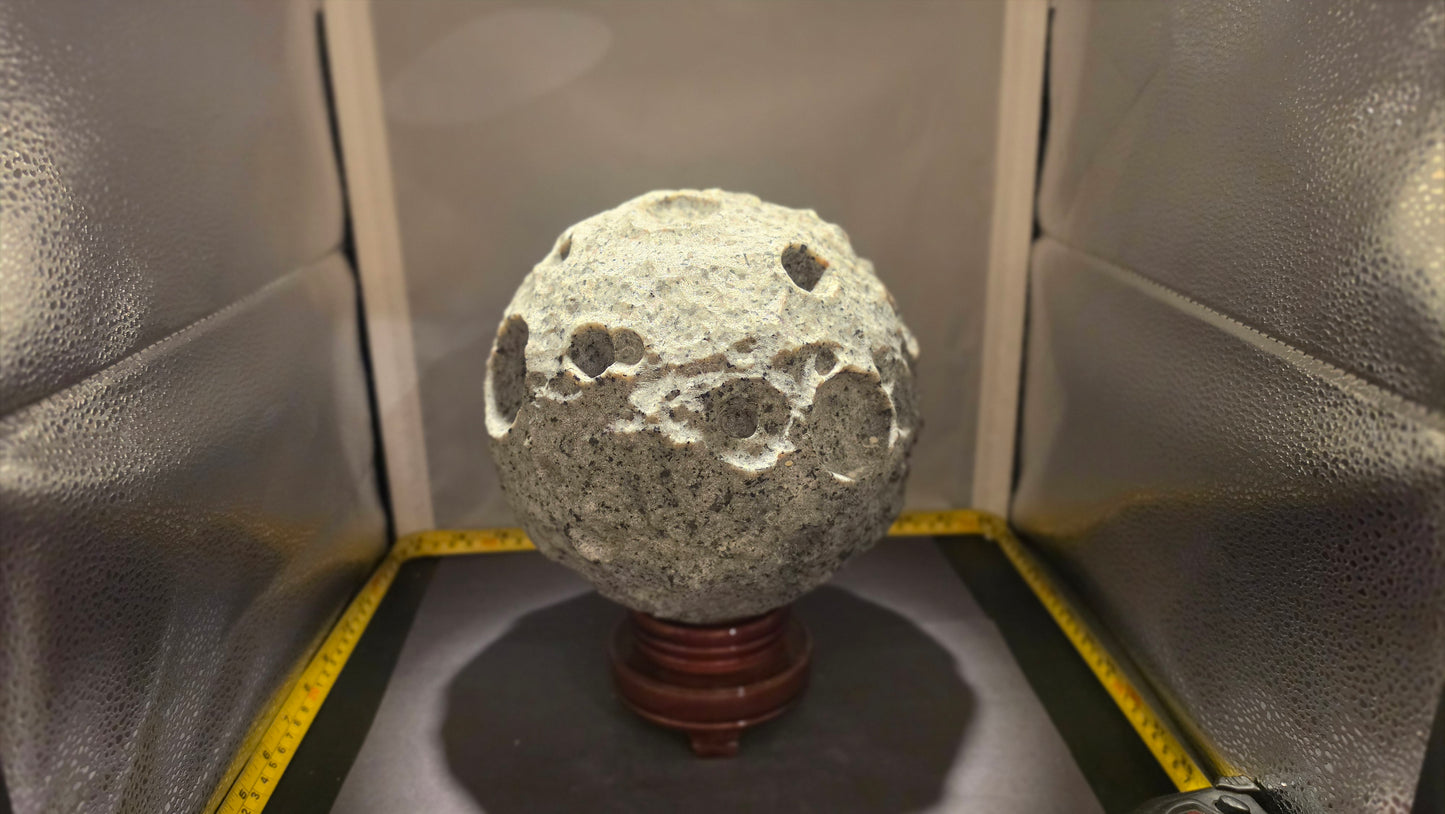 Yooperlite Full Moon Sphere Carving