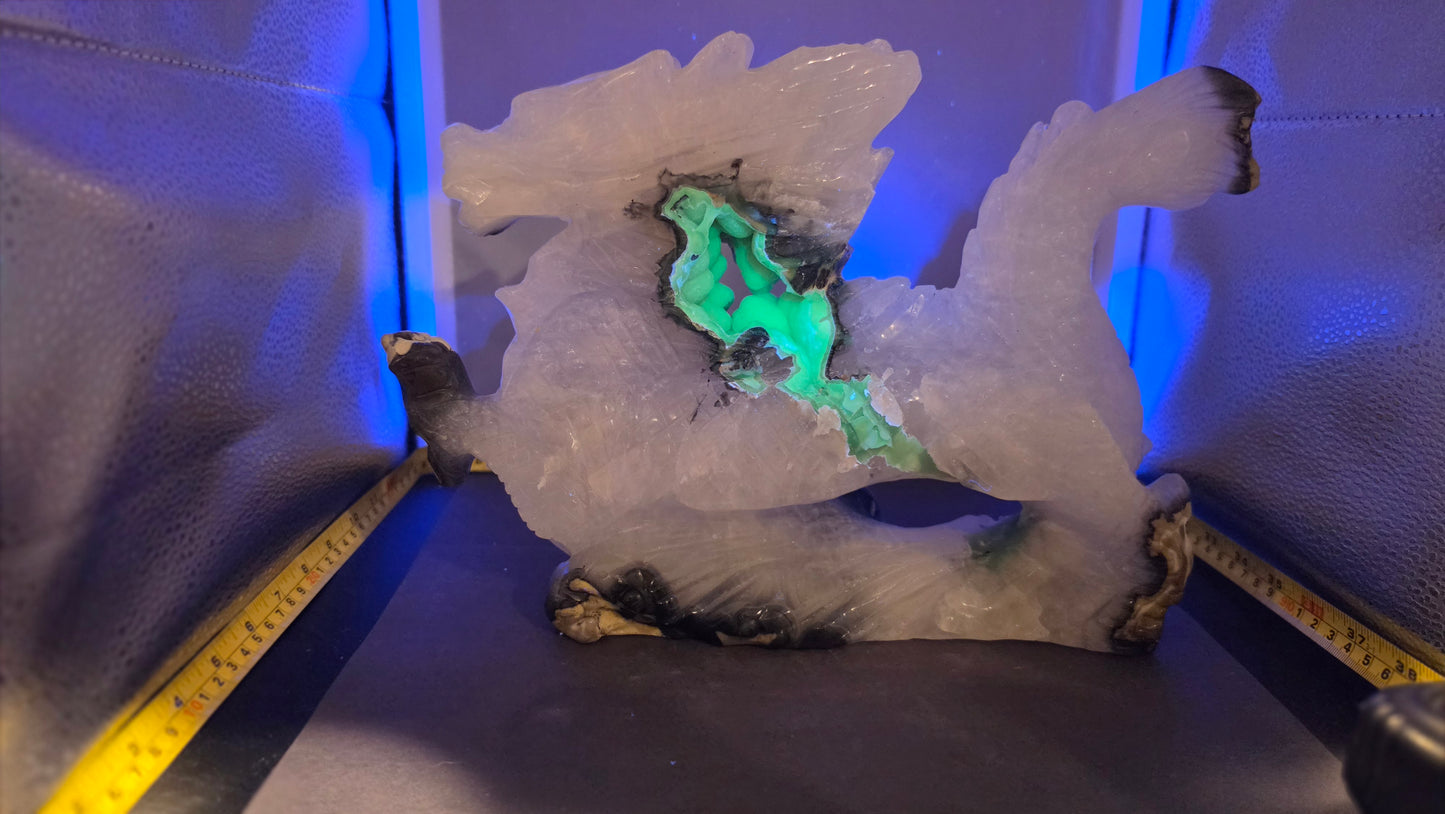 Volcano Moss Agate and White quartz dragon carving